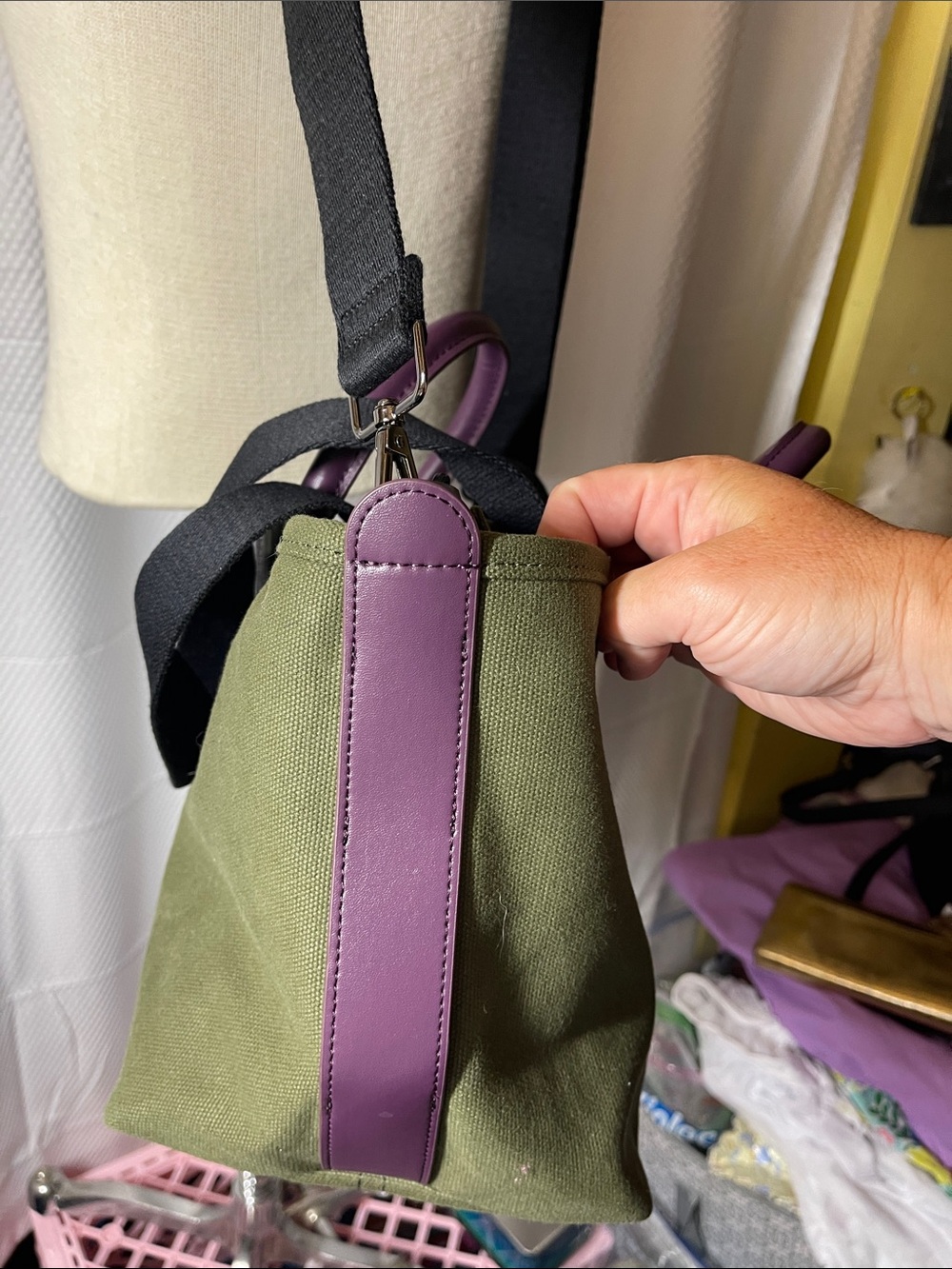 Cincha Olive convertible Canvas Satchel w/Purple Leather Handles & Black Strap - Picture 4 of 9
